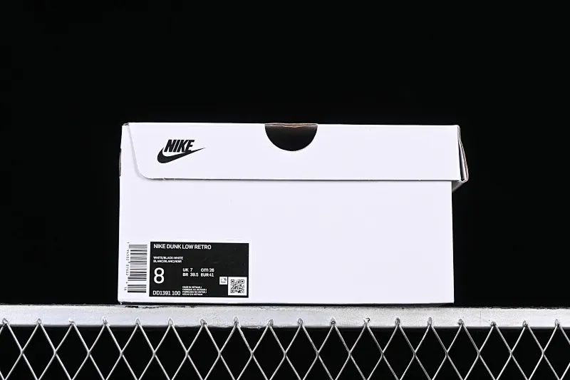 All categories Nk SB Dunk series Nk SB Dunk Low low-top sneakers Nk Dunk Low Reverse Panda-Little Monster SB strap low-top casual sneakers DD1391-100